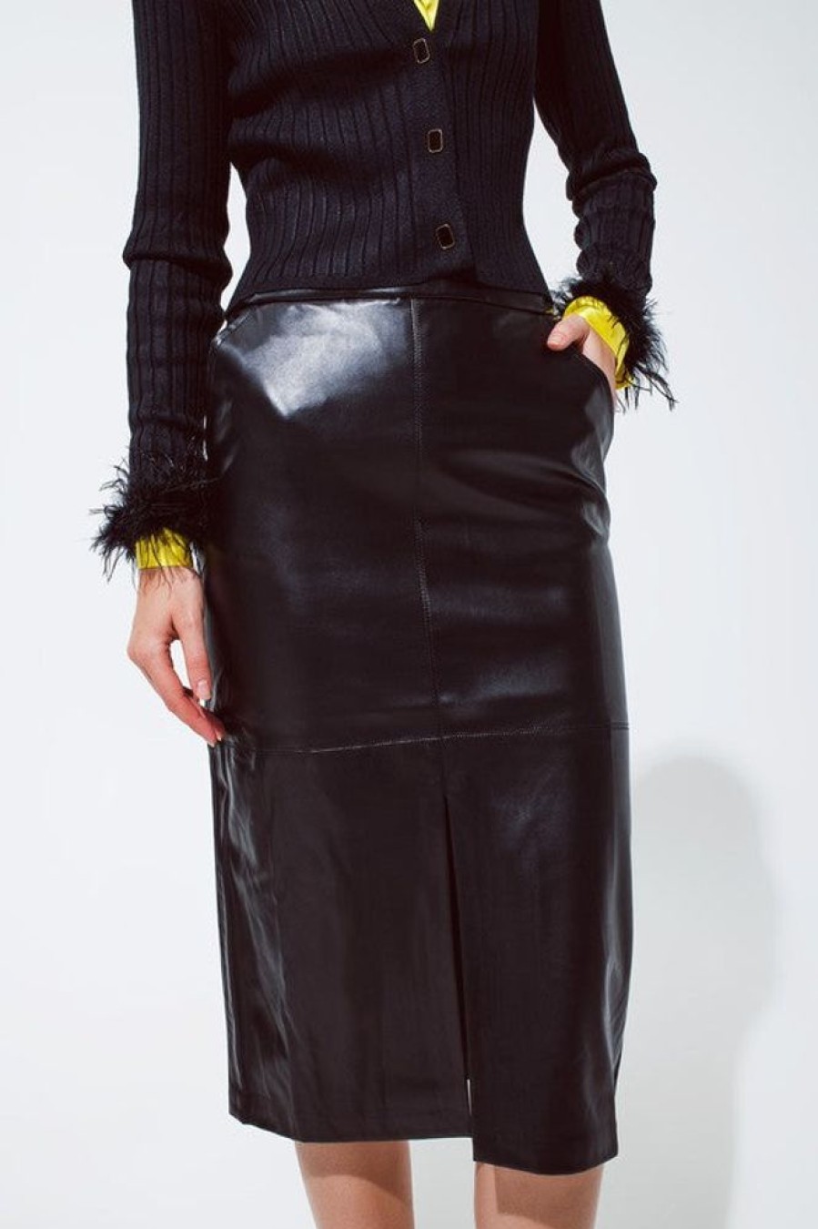 Q2 Leticia Leather Skirt