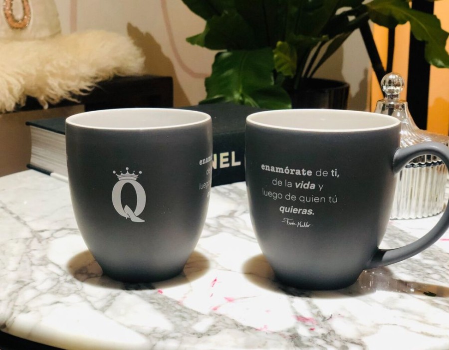 Queen's Shoes Enamorate Taza Set