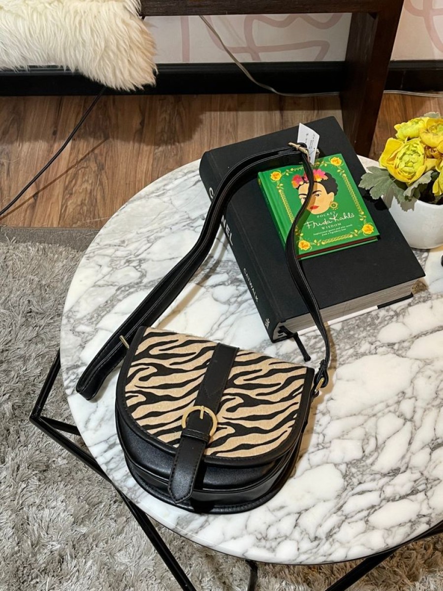 Queen's Shoes Zebra Bag